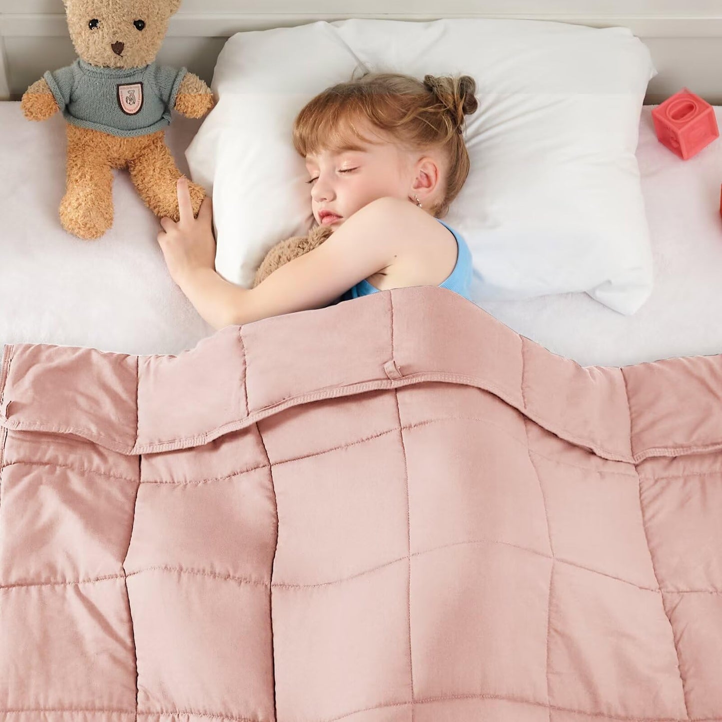 Breathable Cooling Weighted Blanket for All Seasons