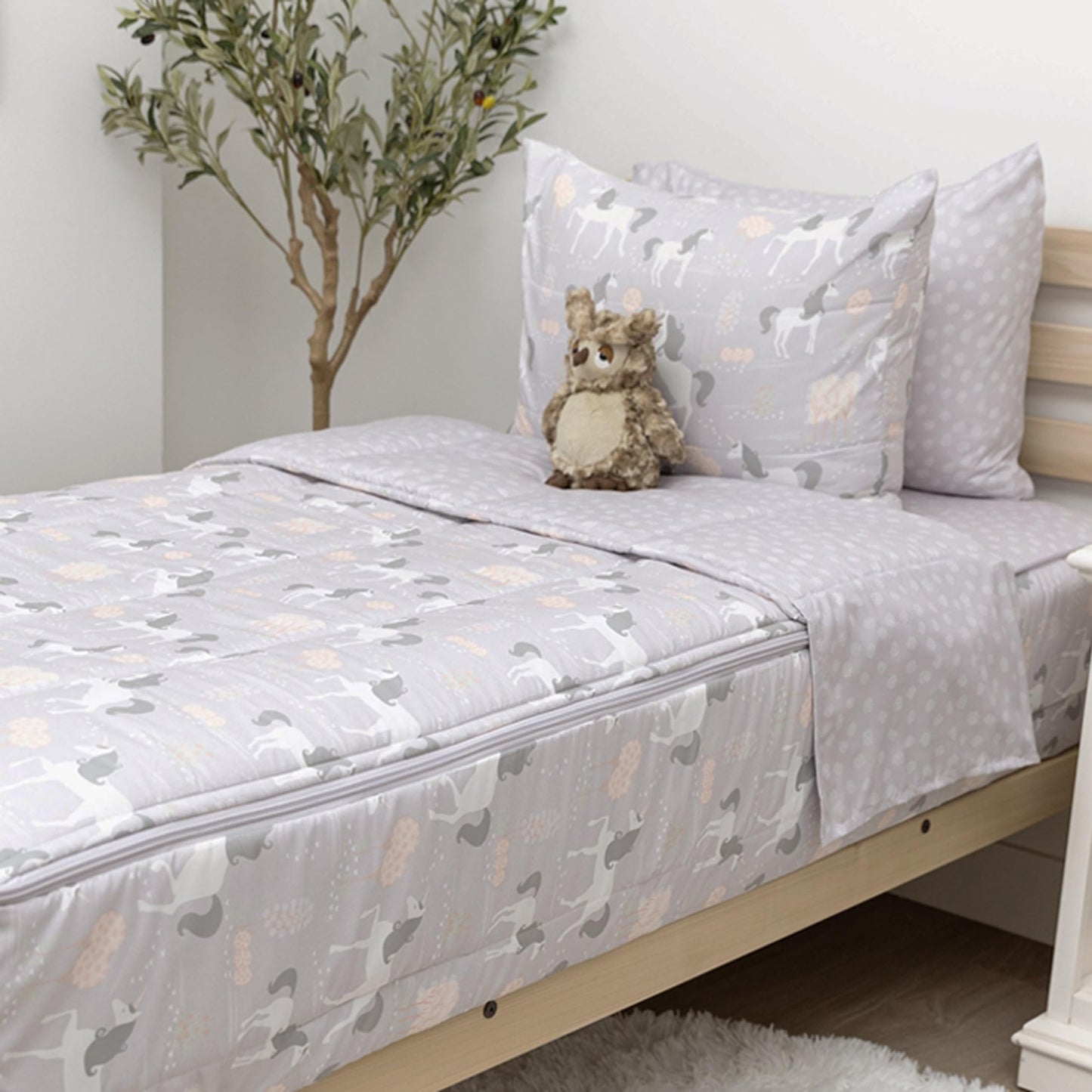 Kids Zipper Bedding Set with Comforter & Pillowcase