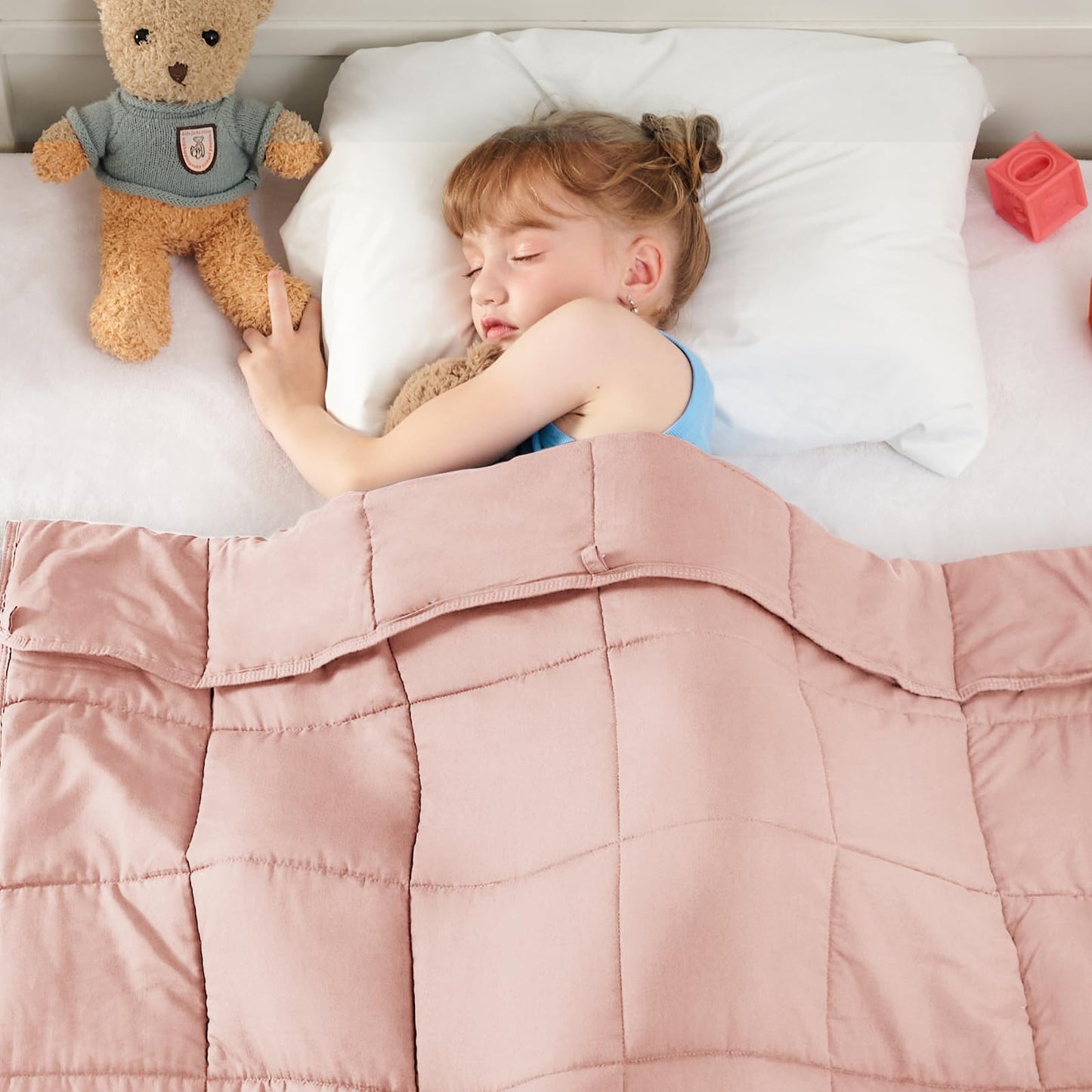 Breathable Cooling Weighted Blanket for All Seasons