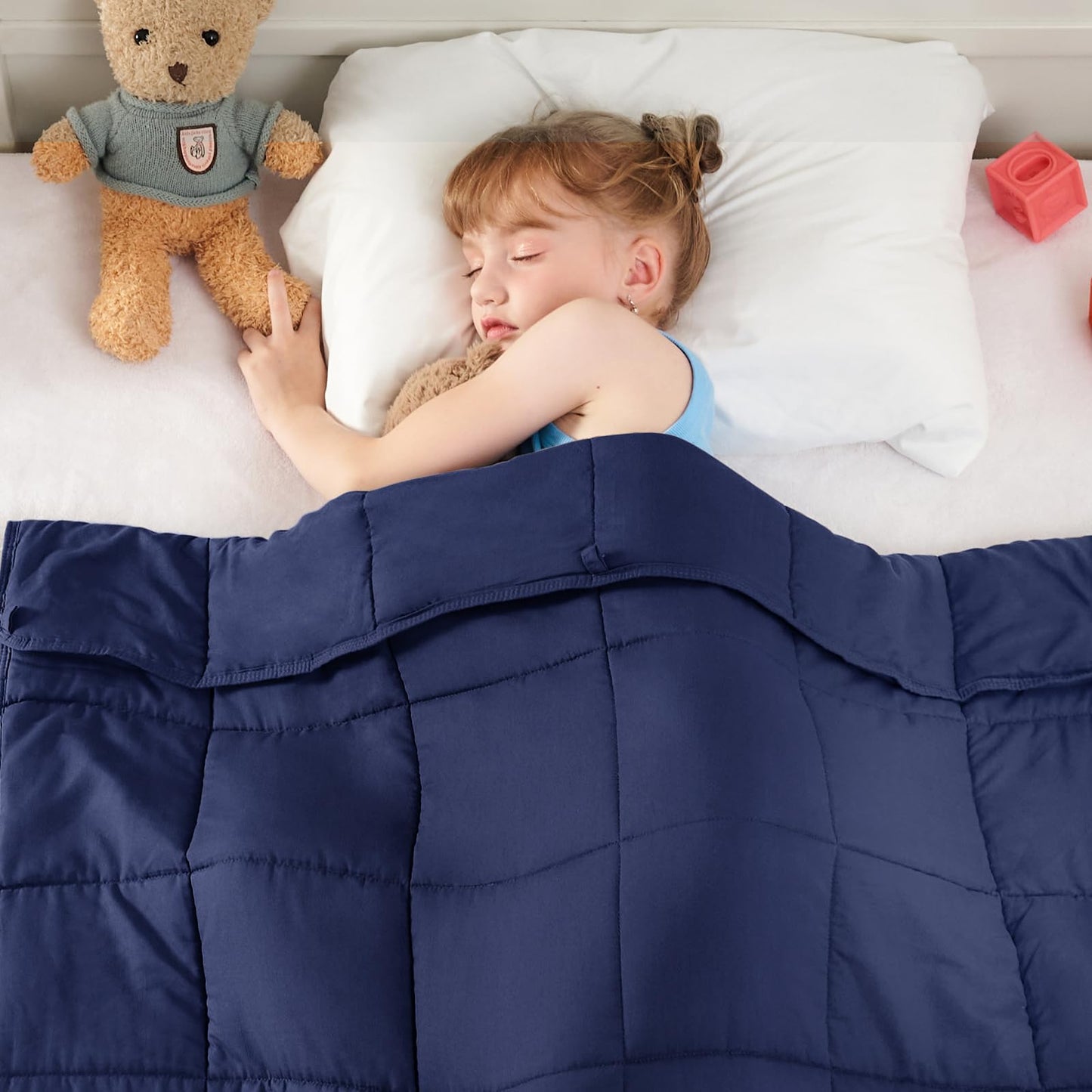 Breathable Cooling Weighted Blanket for All Seasons