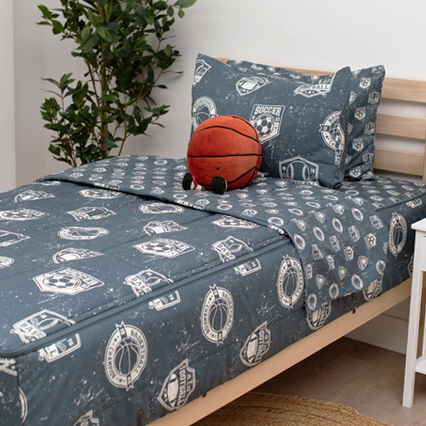 Kids Zipper Bedding Set with Comforter & Pillowcase
