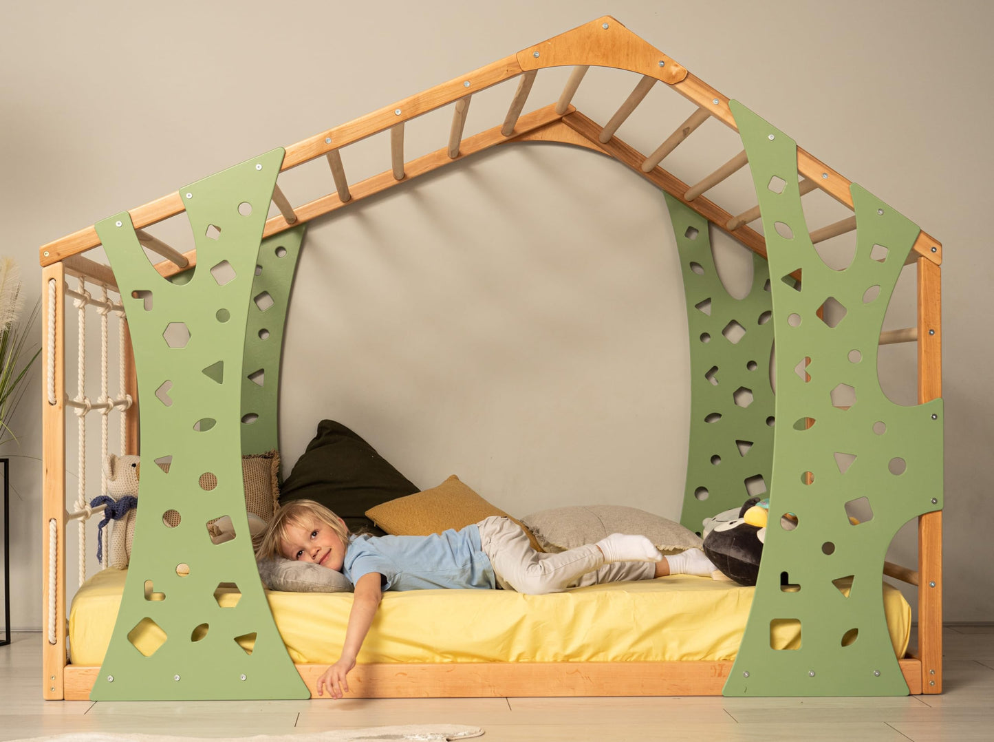 Montessori Floor Bed Frame with Safety Rails