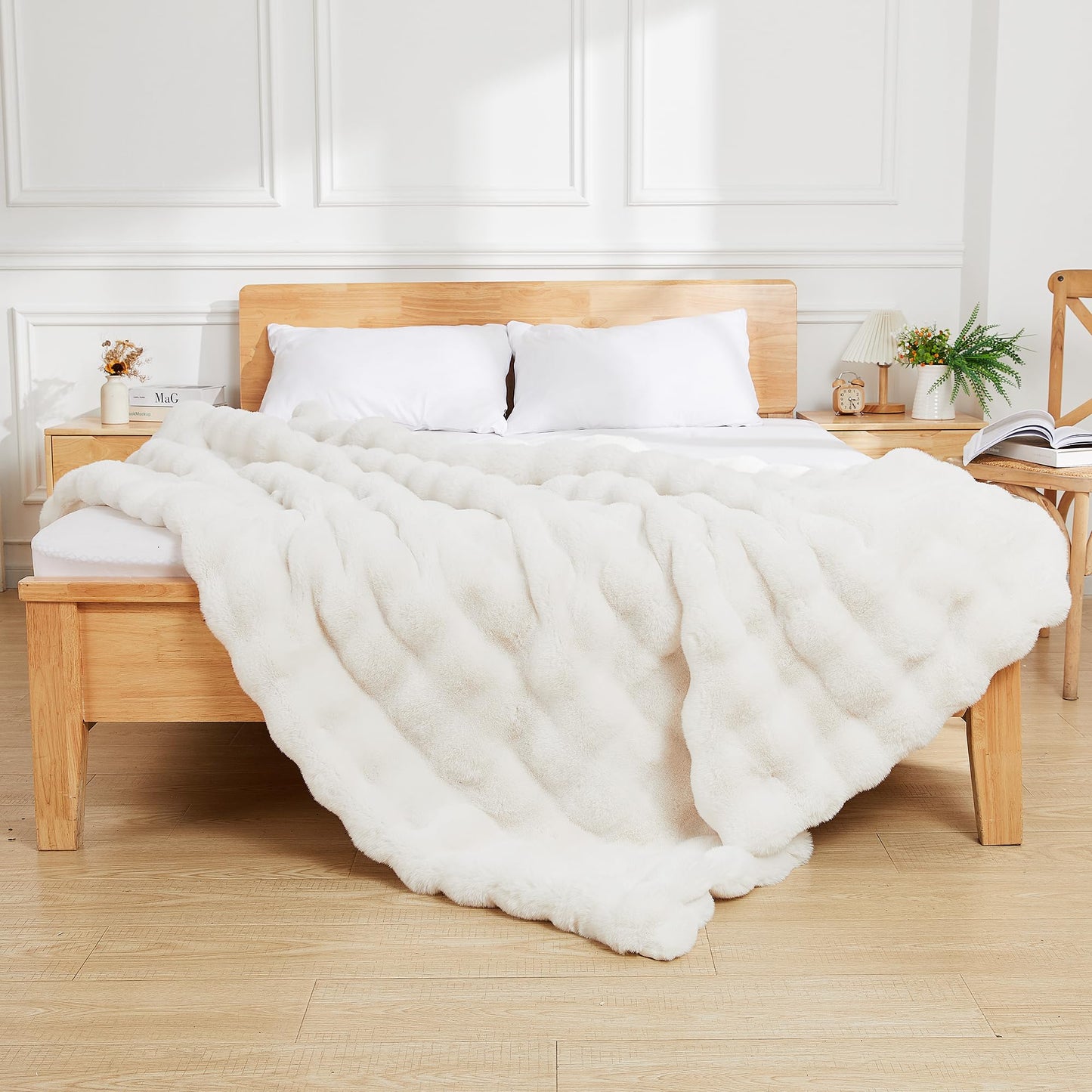 Luxury Faux Fur Bubble Blanket for Bed & Couch